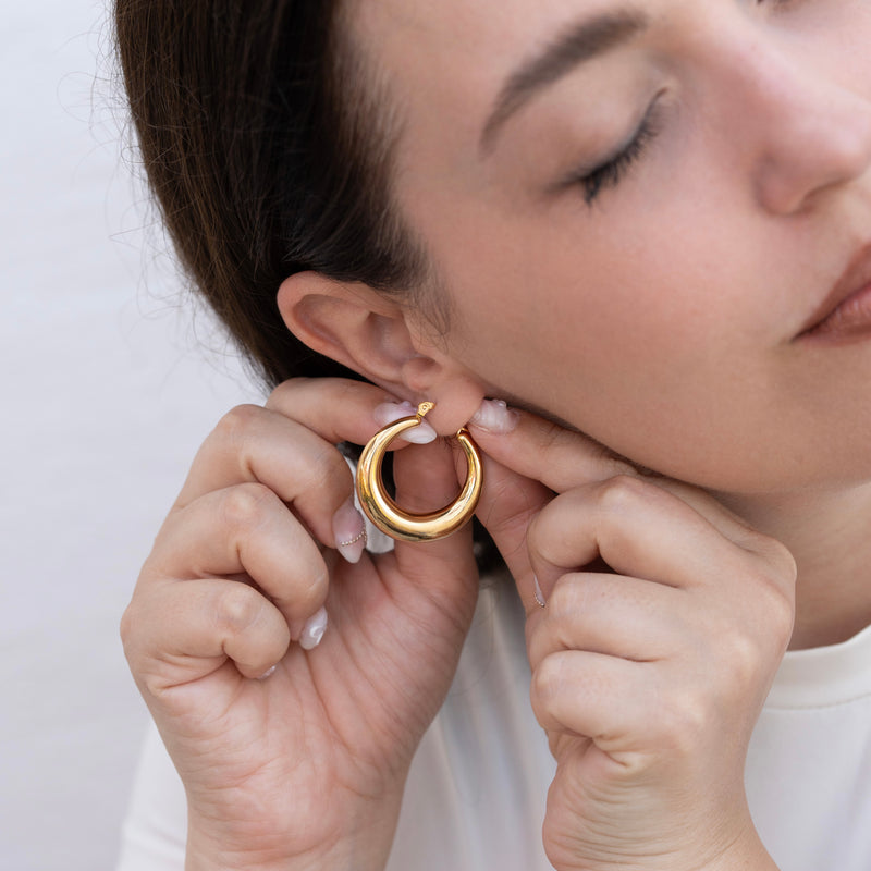 Isabelle - Gold Circle Hoop Earrings